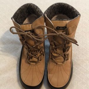 JBU black & tan duck boots